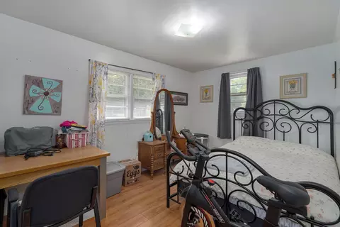 Bedroom - 1631 N Patterson Ave, Springfield, MO 65803 photo 2 of 4