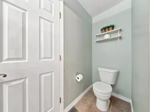 Bath - 2208 E Kathryn Dr, Republic, MO 65738 photo 2 of 4