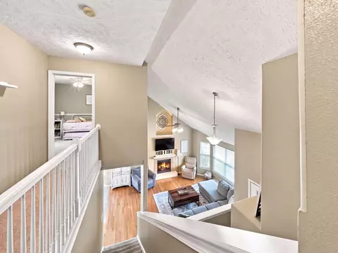 Entry Way - 2208 E Kathryn Dr, Republic, MO 65738 photo 3 of 4