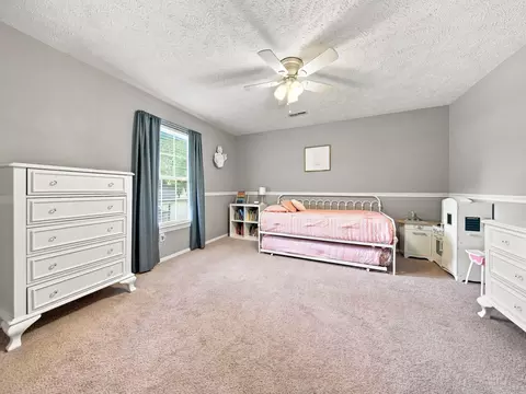 Bedroom - 2208 E Kathryn Dr, Republic, MO 65738 photo 4 of 5