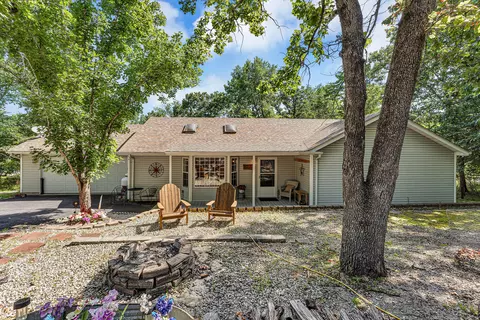 81 Deer Ridge Trl, Kimberling City, MO 65686