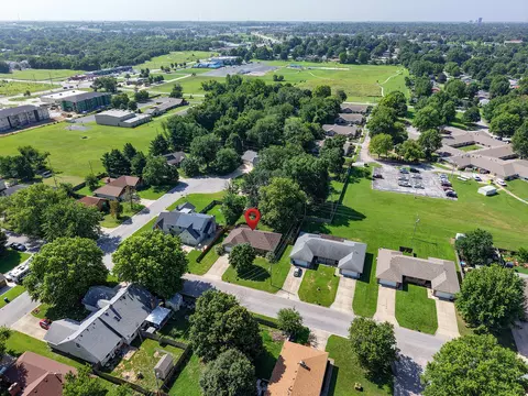 1414 E Arlington St, Springfield, MO 65803 photo 40