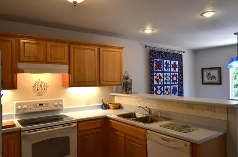 Kitchen - 160 Micahs Xing, Reeds Spring, MO 65737 photo 1 of 3
