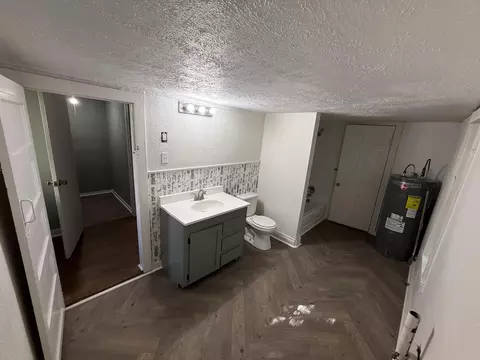 Bath - 517 N 4th St, Thayer, MO 65791 photo 1 of 3