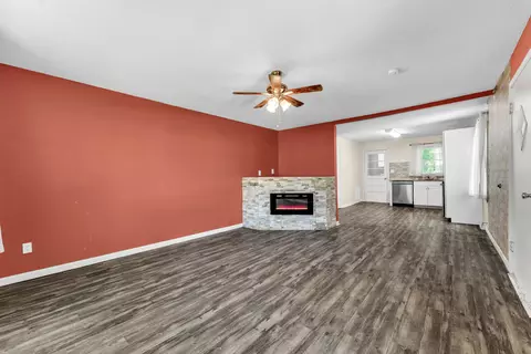 1714 W Scott St, Springfield, MO 65802 photo 9