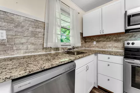 1714 W Scott St, Springfield, MO 65802 photo 13