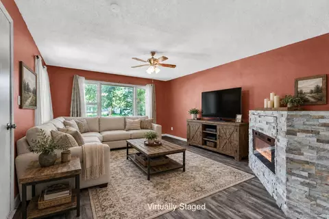 1714 W Scott St, Springfield, MO 65802 photo 8