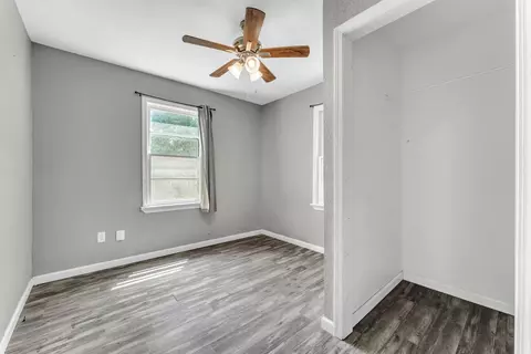 1714 W Scott St, Springfield, MO 65802 photo 15