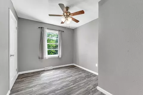 1714 W Scott St, Springfield, MO 65802 photo 19