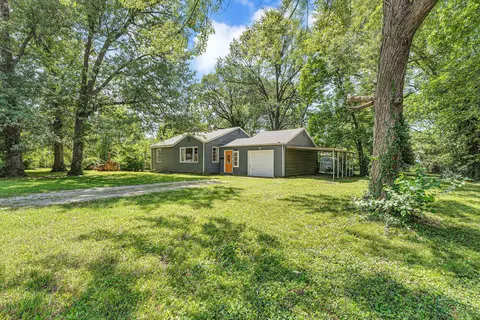 1714 W Scott St, Springfield, MO 65802 photo 2