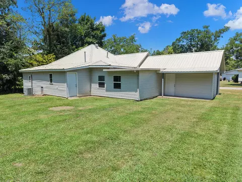 Exterior - 214 E Wilson St, Wheaton, MO 64874 photo 4 of 5