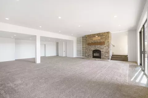 Living - 168 Brookside Dr, Saddlebrooke, MO 65630 photo 11 of 14