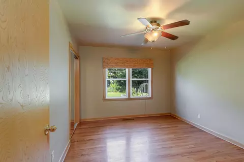 Bedroom - 1909 S Pickwick Ave, Springfield, MO 65804 photo 1 of 6