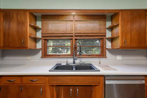 Kitchen - 1909 S Pickwick Ave, Springfield, MO 65804 photo 2 of 4