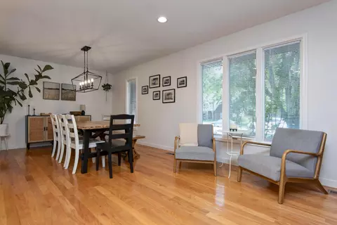 Dining - 1705 E Vincent Dr, Springfield, MO 65804 photo 1 of 3
