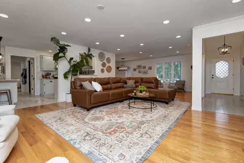 Other - 1705 E Vincent Dr, Springfield, MO 65804 photo 1 of 4