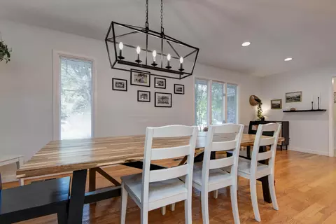 Dining - 1705 E Vincent Dr, Springfield, MO 65804 photo 3 of 3