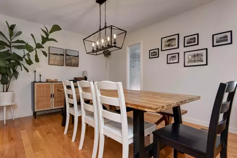 Dining - 1705 E Vincent Dr, Springfield, MO 65804 photo 2 of 3