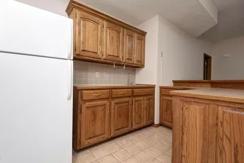 Kitchen - 4727 S Kimbrough Ave, Springfield, MO 65810 photo 4 of 4