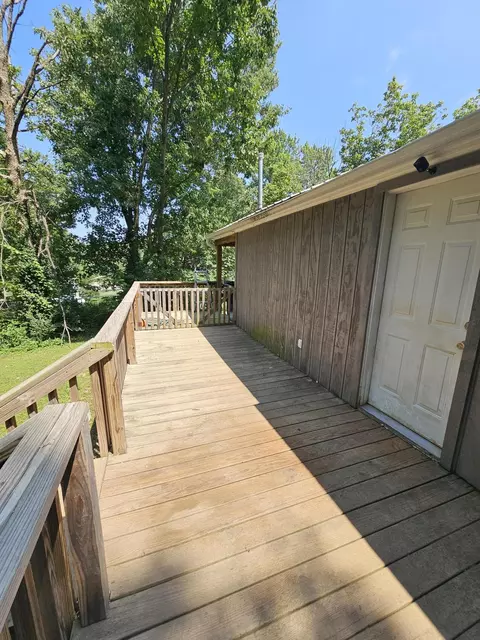 Exterior - 243 E Burford St, Marshfield, MO 65706 photo 3 of 6