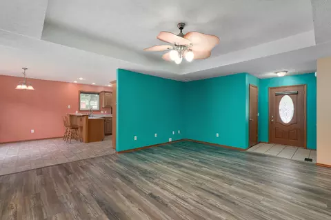 Living - 1403 Windsor Ct, Nixa, MO 65714 photo 2 of 3
