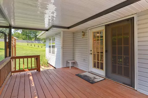 Exterior - 1403 Windsor Ct, Nixa, MO 65714 photo 5 of 13