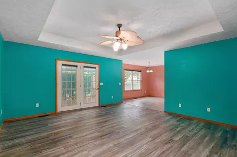 Living - 1403 Windsor Ct, Nixa, MO 65714 photo 1 of 3