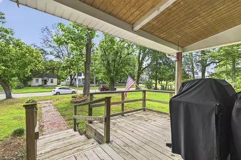 Exterior - 1911 N Benton Ave, Springfield, MO 65803 photo 2 of 11