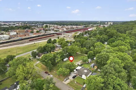 View/Area - 1911 N Benton Ave, Springfield, MO 65803 photo 2 of 6