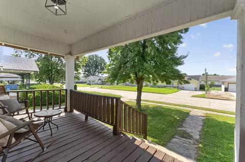 1425 W Poplar St, Springfield, MO 65802 photo 4