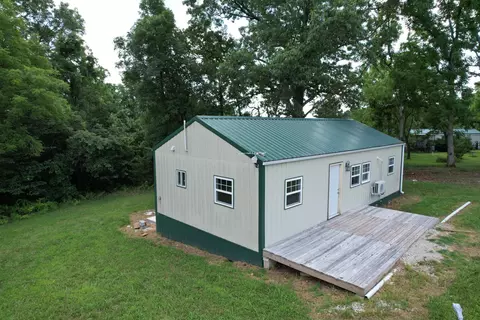 Exterior - 4006 Private Drive 3170, Ava, MO 65608 photo 3 of 7
