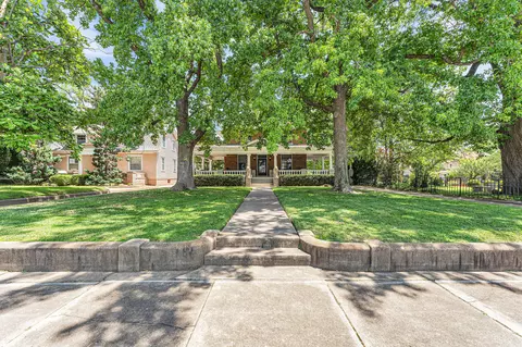 Exterior - 1414 N Benton Ave, Springfield, MO 65802 photo 18 of 33