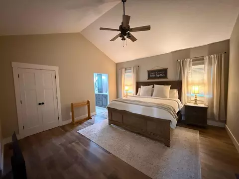 Bedroom - 409 Valley Rd, Thayer, MO 65791 photo 1 of 6