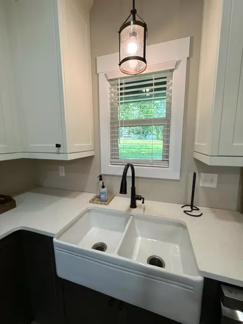 Kitchen - 409 Valley Rd, Thayer, MO 65791 photo 4 of 4