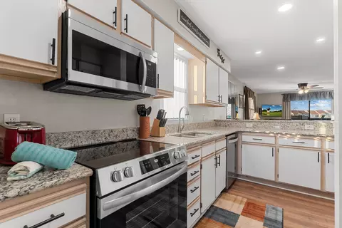 Kitchen - 186 Bunker Ridge Dr #9, Branson, MO 65616 photo 4 of 4