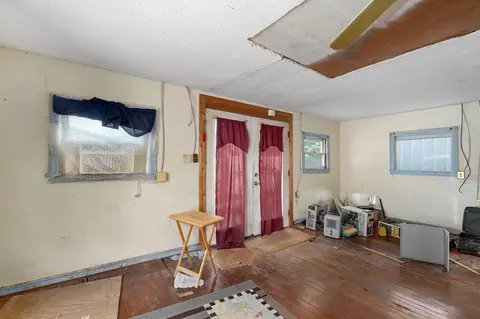 535 N Clay St, Marshfield, MO 65706 photo 2