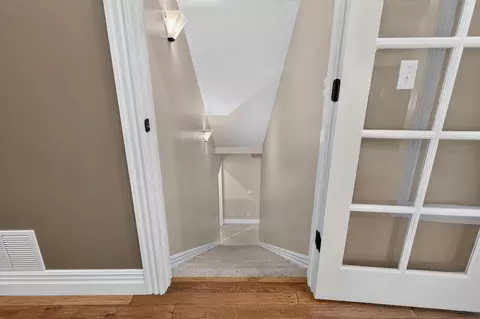 Entry Way - 21194 Lawrence 2230, Aurora, MO 65605 photo 3 of 4