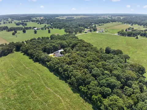 View/Area - 21194 Lawrence 2230, Aurora, MO 65605 photo 7 of 10