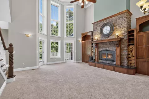 Living - 21194 Lawrence 2230, Aurora, MO 65605 photo 2 of 11