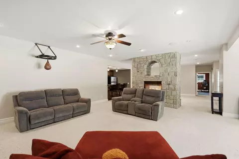 Living - 21194 Lawrence 2230, Aurora, MO 65605 photo 11 of 11