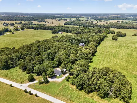 View/Area - 21194 Lawrence 2230, Aurora, MO 65605 photo 3 of 10