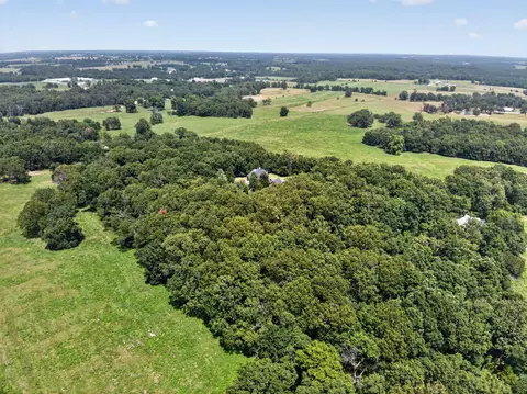 View/Area - 21194 Lawrence 2230, Aurora, MO 65605 photo 5 of 10