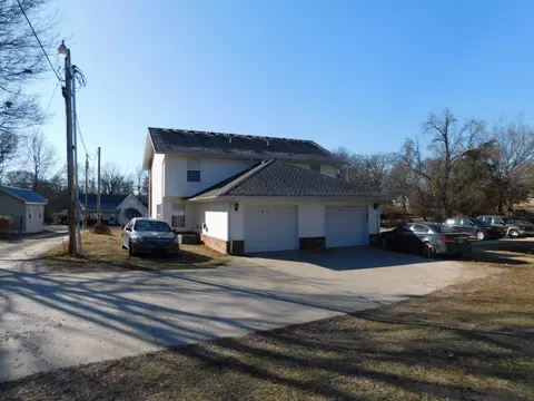 Exterior - 406 W Cale, Monett, MO 65708 photo 2 of 2