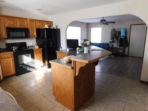 Kitchen - 406 W Cale, Monett, MO 65708 photo 1 of 3