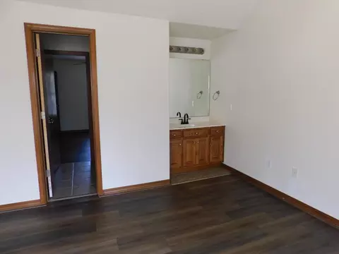 Bedroom - 406 W Cale, Monett, MO 65708 photo 2 of 2