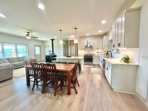 Kitchen - Rr 7 Box 7373a, Ava, MO 65608 photo 2 of 8