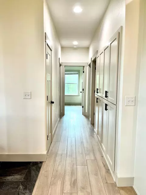 Entry Way - Rr 7 Box 7373a, Ava, MO 65608 photo 2 of 3