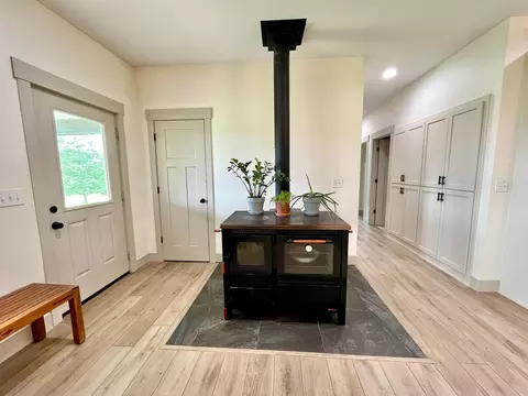 Entry Way - Rr 7 Box 7373a, Ava, MO 65608 photo 1 of 3