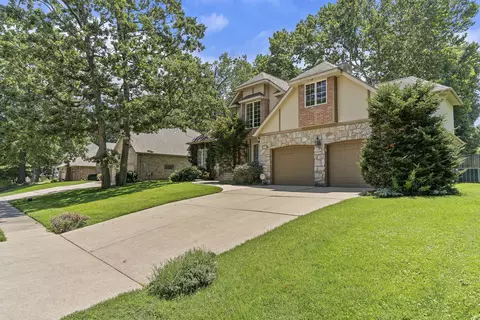 Exterior - 3786 E Kingsbury St, Springfield, MO 65809 photo 2 of 8