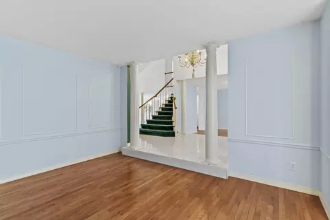 Living - 3786 E Kingsbury St, Springfield, MO 65809 photo 2 of 9